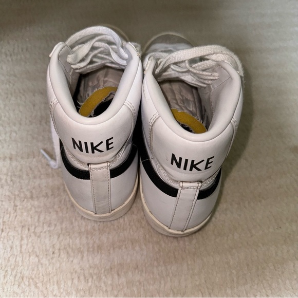 nike blazers - Picture 5 of 7